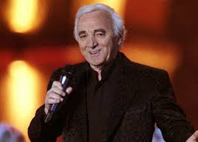 فنان فرنسي يحيي مهرجان في لبنان ويتمنى الغناء مع فيروز