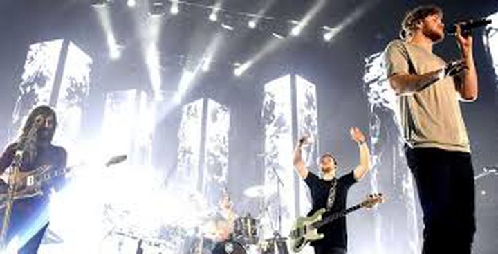 إقبال على حفلات فرقة الروك "إيماجين دراجونز" في موسكو