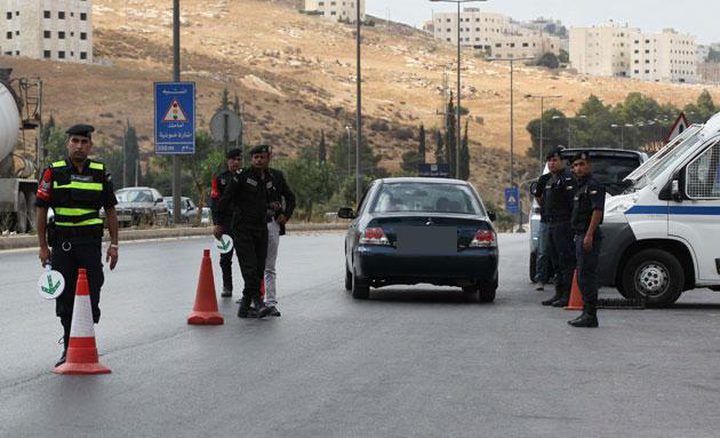 ضبط 5 مركبات خصوصية تنقل ركاب مقابل اجر