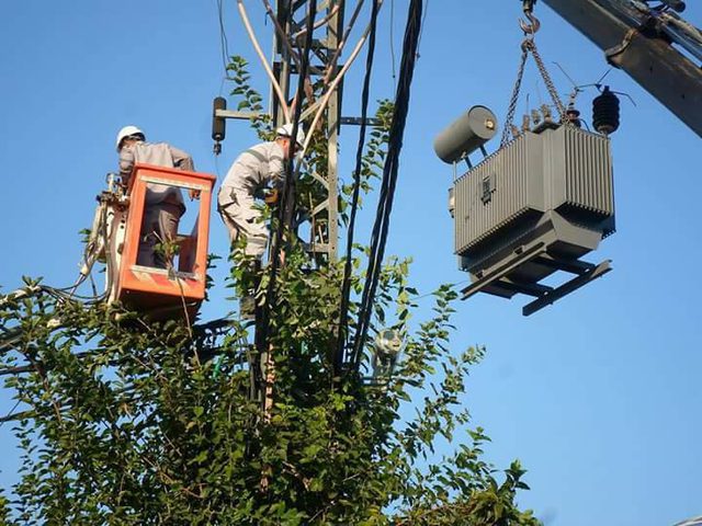 فصل التيار الكهربائي عن عدة مناطق في جنين