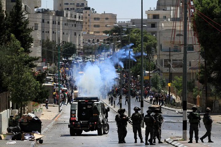 الاحتلال يقمع مسيرة تضامنية مع الأقصى في بيت لحم