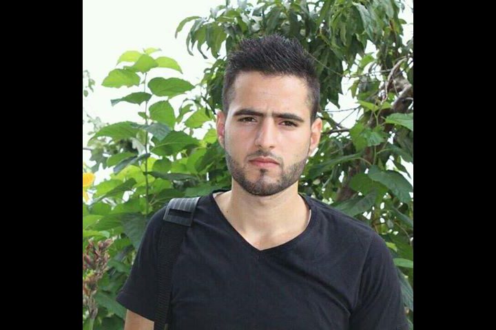 كيف روى والد المعتقل انس خالد حكاية اعتقاله؟