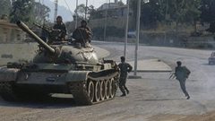 مقتل 28 جنديا سوريا في كمين قرب دمشق