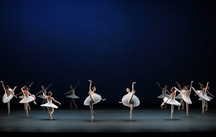 روسيا في أمريكا  عن طريق فرقة باليه البولشوي