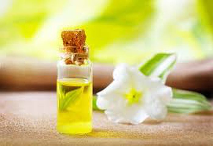 لوصفات جمالية متنوعة... عليك بالكركم والفازلين