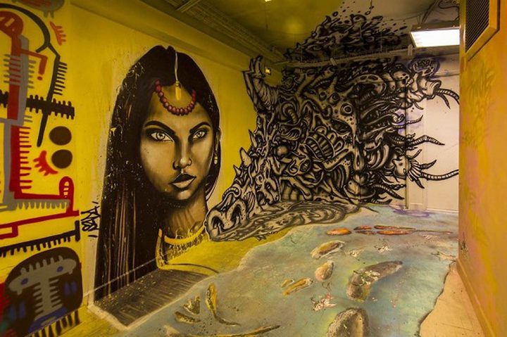 معلمة فرنسية تذهل طلابها بتحويل الجدران للوحات