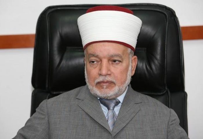مفتي القدس: الصلاة خارج الأقصى حتى يتّخذ الكل الفلسطيني قراره (فيديو)