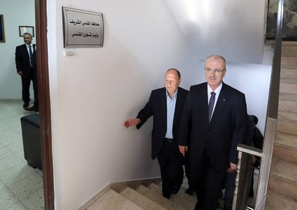 الحكومة: الصمود الأسطوري لأهالي القدس حطم مخططات الاحتلال