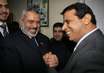 لاول مرة.. حماس الضفة غاضبة على اتفاق "غزة ودحلان"