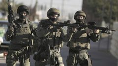 الاحتلال يجبر سكان خربة شوشحلة على إخلاء منازلهم تحت تهديد السلاح