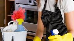 مدبّرة منزل