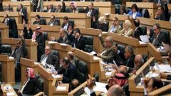 75 نائبا أردنيا يطالبون بطرد السفير الاسرائيلي