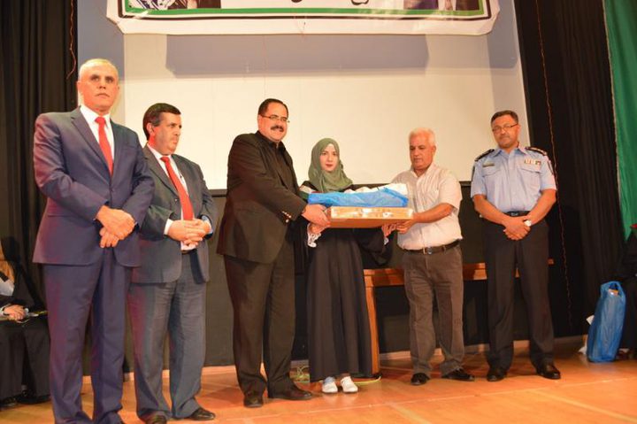 وزارة التربية ومحافظة بيت لحم تكرمان أوائل "الإنجاز" في المحافظة