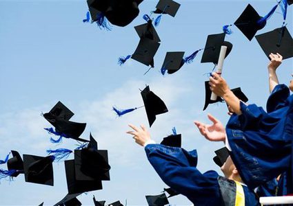 بنك التنمية..مشروع حكومي لانتشال خريجي الجامعات من البطالة