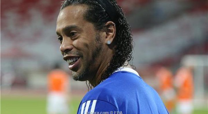 رونالدينيو يفسر سبب تفضيله لميسي على كريستيانو رونالدو