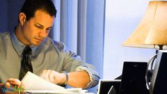 ما هي مخاطر العمل لساعات طويلة؟