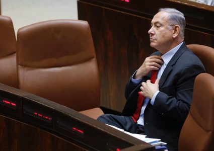 هل تسقط تهم الفساد نتنياهو عن العرش؟