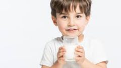 بدائل صحية للحليب لمن يعاني حساسية اللاكتوز