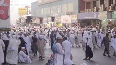 نجاة 391 حاجًا في حريق بمكة "صور"