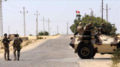 استشهاد أربعة عسكريين بهجوم في مصر
