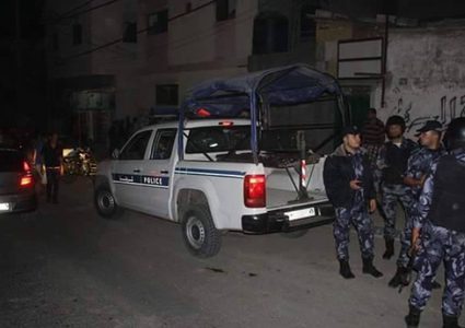 إصابة أربعة مواطنين في شجار عائلي