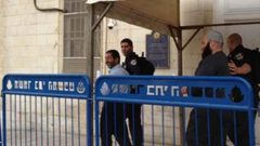 محاكم الإحتلال تنهب أموال أهالي الأسرى
