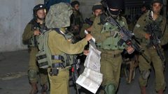 الاحتلال يداهم منزل المشتبه بها بتنفيذ عملية القدس"فيديو"