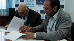 احتجاج على تقليص خدمات مستشفى "الاونروا" في قلقيلية