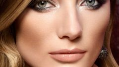 حيل مكياج تمنحك إطلالة النجمات