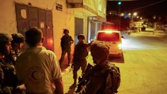 إصابة شاب برصاص الاحتلال واعتقال شقيقه في الدهيشة