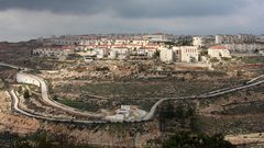 مستوطنون يعلنون عن إقامة مسارات سياحية غرب بيت لحم