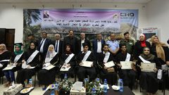 تسليم مكرمة الرئيس لأوائل طلبة "الانجاز" في محافظة أريحا