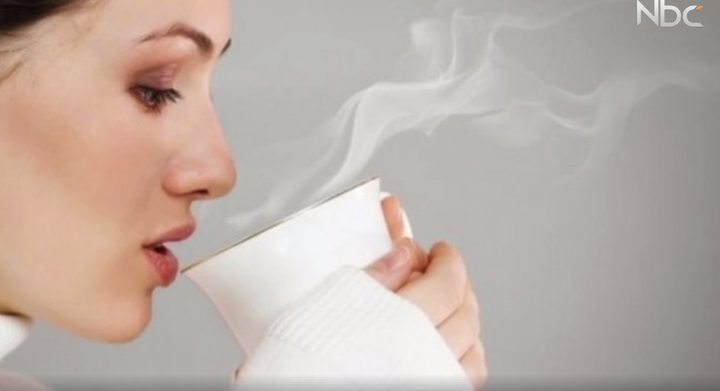 فوائد شرب الماء الدافىء