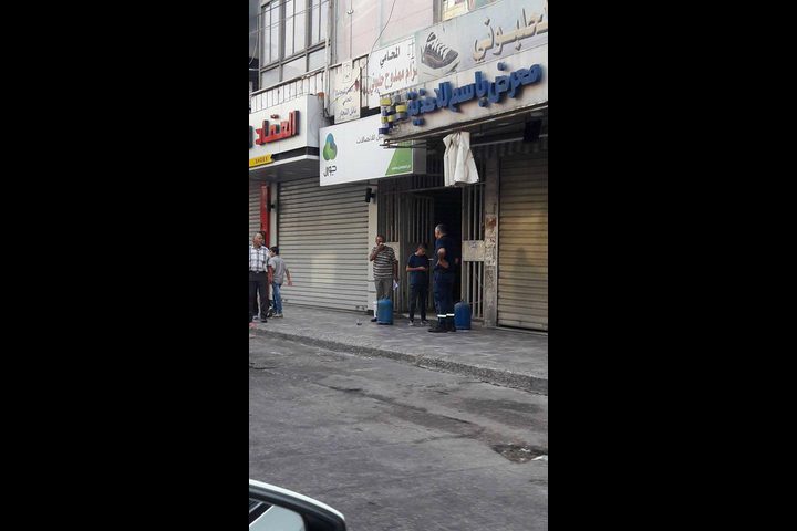 اندلاع حريق بكشك للشاي وسط نابلس