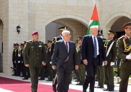 قبيل زيارة وفده للمنطقة... هل تلقَّت القيادة ضمانات من ترامب؟