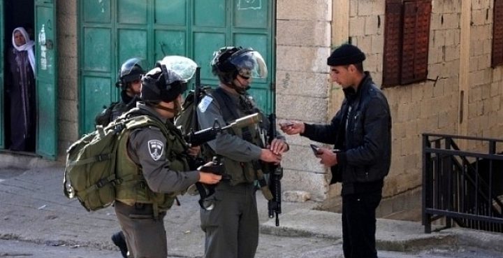 الإحتلال يستدعي شابين من بيت لحم
