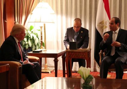 محلل مصري يتحدث لـ"النجاح الإخباري" عن قطع المساعدات وزيارة مبعوث ترامب