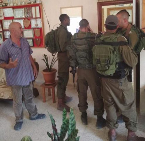 الاحتلال يقتحم مدرسة ذكور بتير ويعتدي على المدرِسين