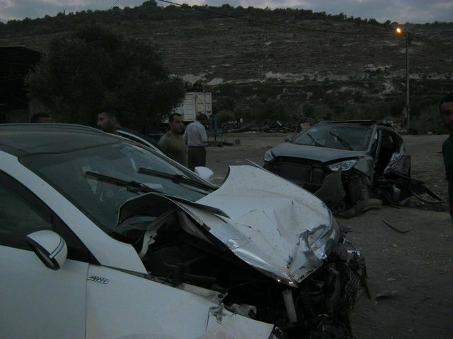 سبع إصابات جراء تصادم مركبتين جنوب جنين