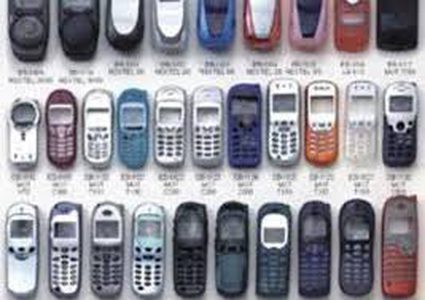 موظفه مبيعات اجهزة خلوية