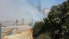 الدفاع المدني يخمد احتراق محول كهرباء