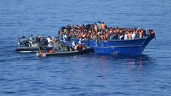 البحرية الليبية تنقذ أكثر من 500 مهاجر خلال يومين