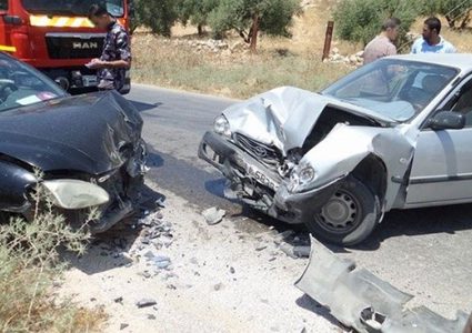 إصابة مواطن بحادث تصادم في شارع بلاطة عسكر