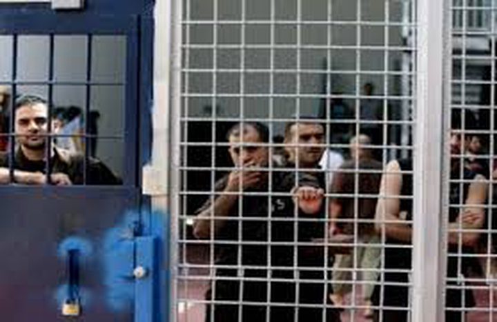 تجديد الإعتقال الاداري لأسير من الخضر