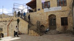 إعادة بناء مدرسة جب الذيب التي هدمها الاحتلال