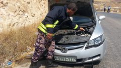 إصابة مواطنين بحادث انزلاق مركبة شرق طوباس