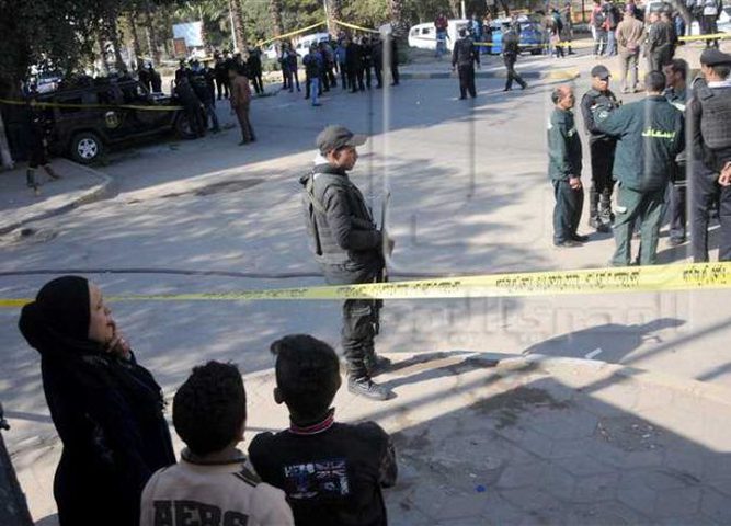 مقتل 10 مسلحين وإصابة 6 بتفجير انتحاري في العجوزة