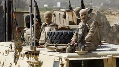 5 شهداء من الشرطة المصرية باستهداف مدرعة