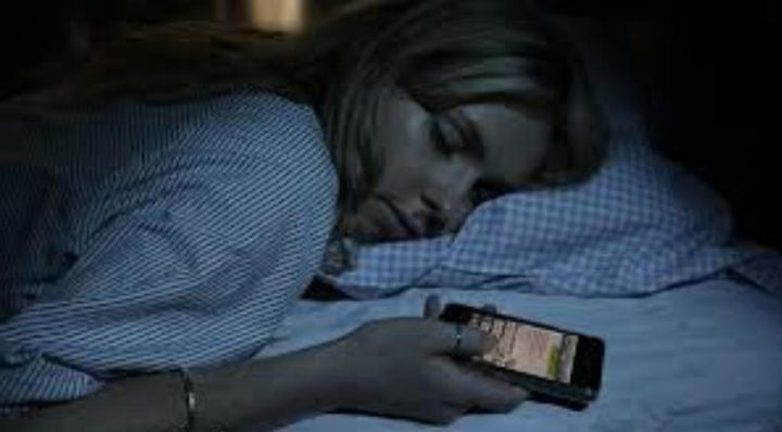 هل تخشى الإنفصال عن هاتفك الذكي؟ إحذر "النوموفوبيا"