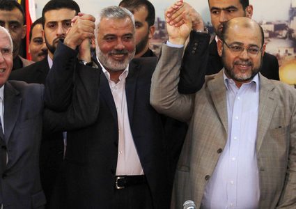 المصالحة.. قاب قوسين أو "أبعد"!